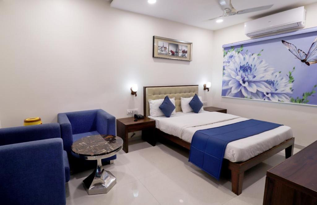 Royal Inn Hotel Ambaji Esterno foto