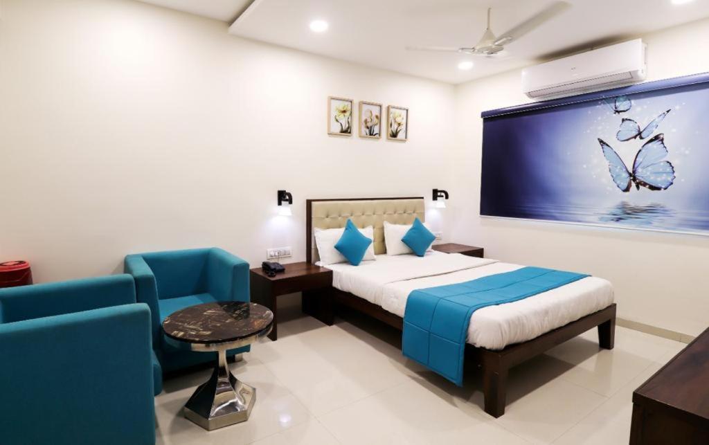 Royal Inn Hotel Ambaji Esterno foto